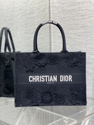 Handbag Dior size 36*18*28 cm