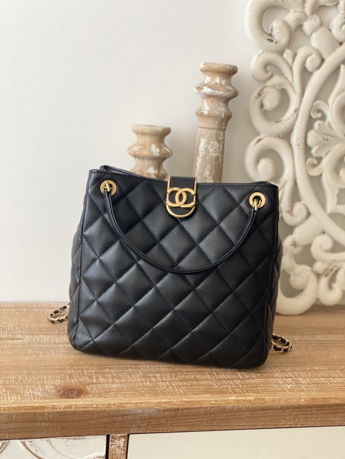 Handbag Chanel 3477 size 22*25*9* cm