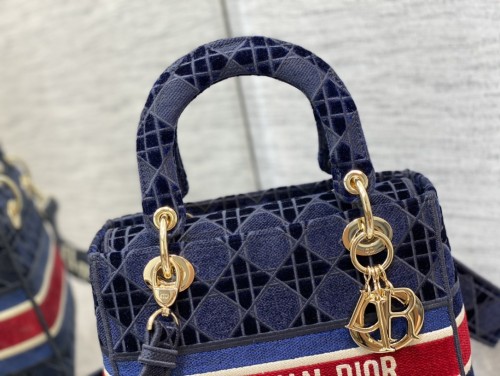 Handbag Dior size 24 cm