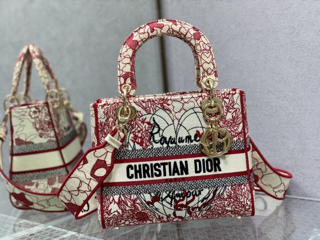 Handbag Dior size 24 cm