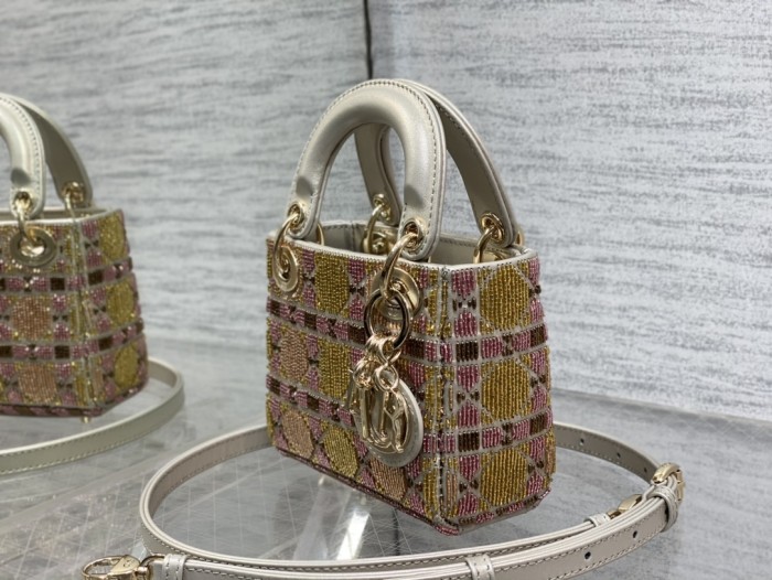 Handbag Dior size 12*10*5 cm