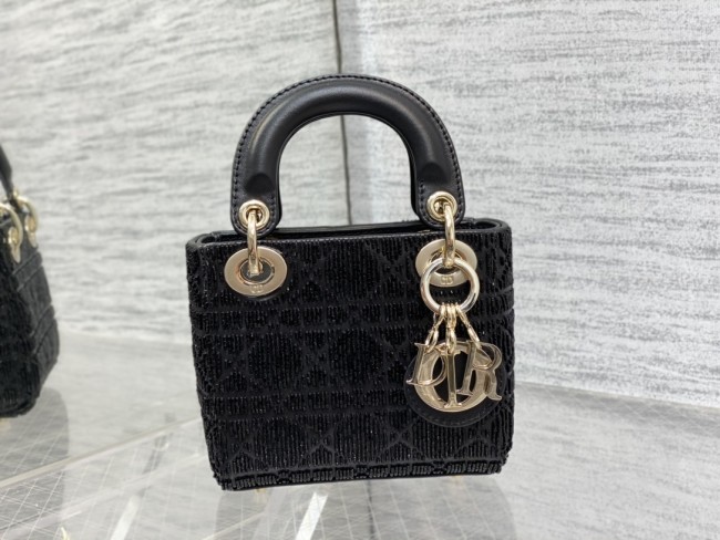 Handbag Dior size 12*10*5 cm