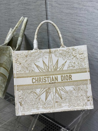 Handbag Dior size 42*18*35 cm