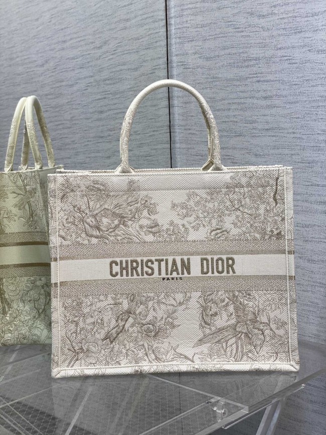 Handbag Dior size 42*18*35 cm