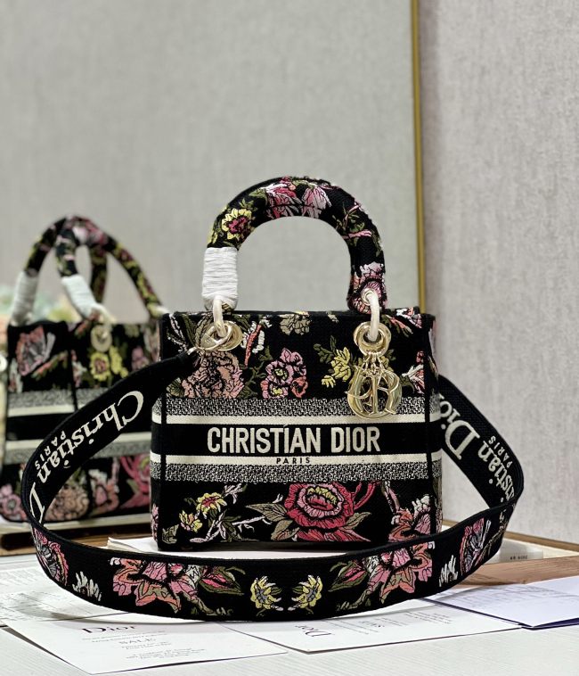 Handbag Dior 9027 size 24*20*11 cm