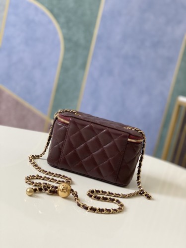 Handbag Chanel 81138 size 16 9.5 8 cm