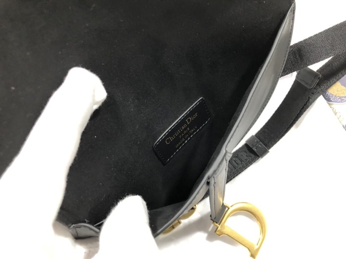Handbag Dior S5632 size 20 x 17 x 2 cm