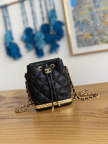 Handbag Chanel 2750 size 14*11*8 cm