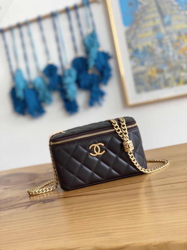 Handbag Chanel 81222 size 16.5 cm