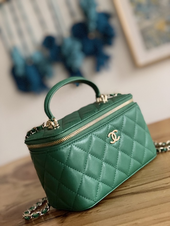 Handbag Chanel 81211 size 9.5 17 8 cm