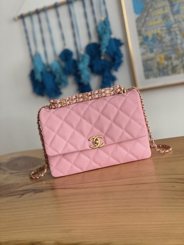 Handbag Chanel 3633 size 16*23*11.5 cm