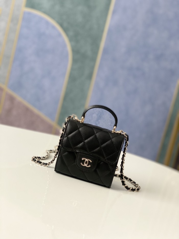 Handbag Chanel 81191 size 12 cm