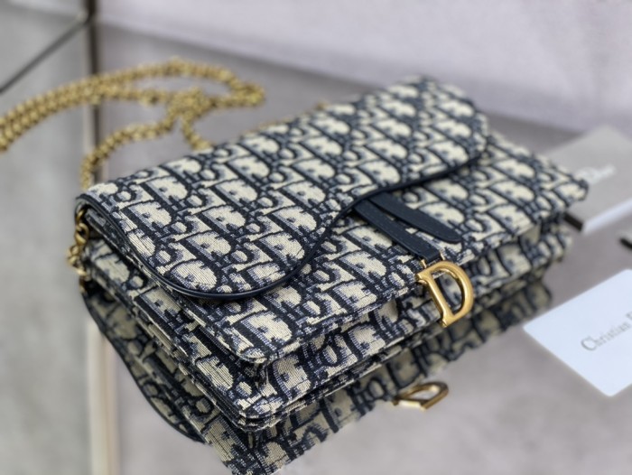 Handbag Dior size 21 cm
