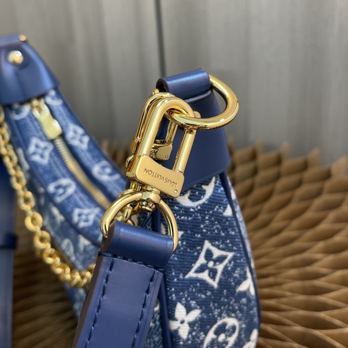 Handbag Louis Vuitton M81166 size 23 x 13 x 6 cm