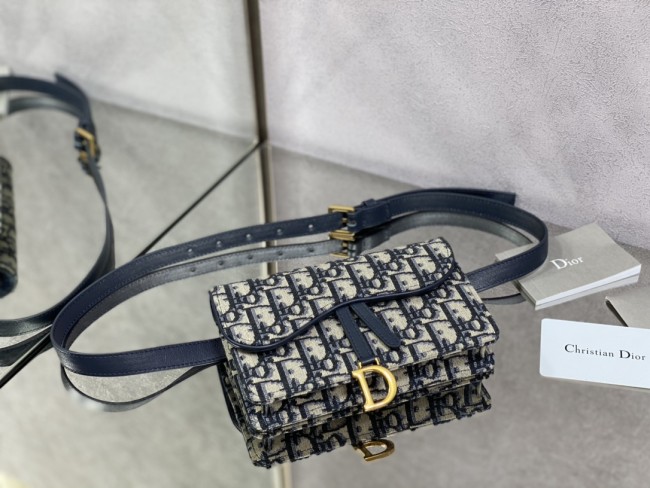 Handbag Dior size 17 cm