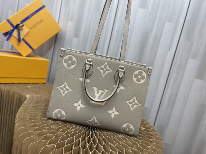 Handbag Louis Vuitton 45495 size 34x26x13 cm