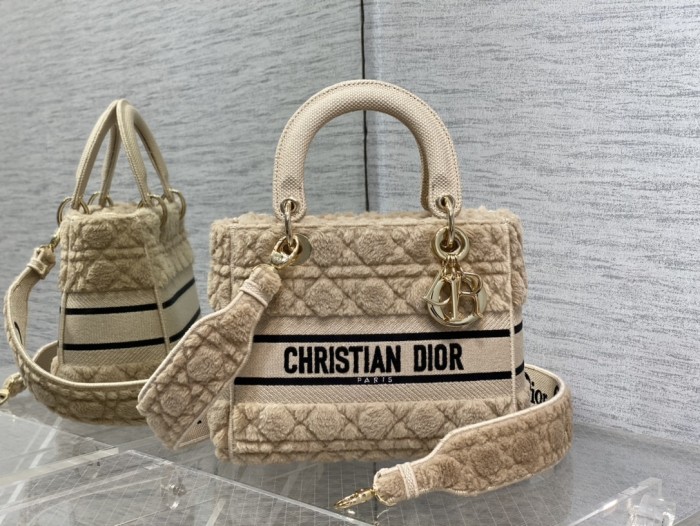 Handbag Dior size 24*20*11 cm