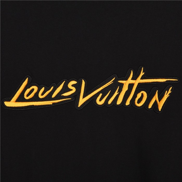 Clothes Louis Vuitton 190