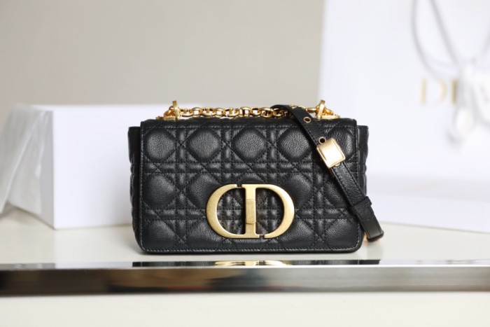 Handbag Dior 3360 size 20x12x7 cm