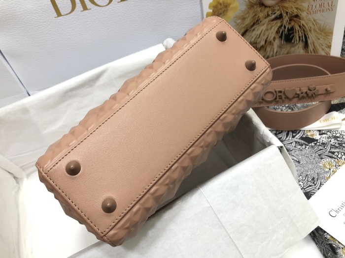 Handbag Dior M0538 size 20*16.5*8 cm