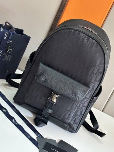 Handbag Dior 96062 size 30 x 42 x 14.5 cm
