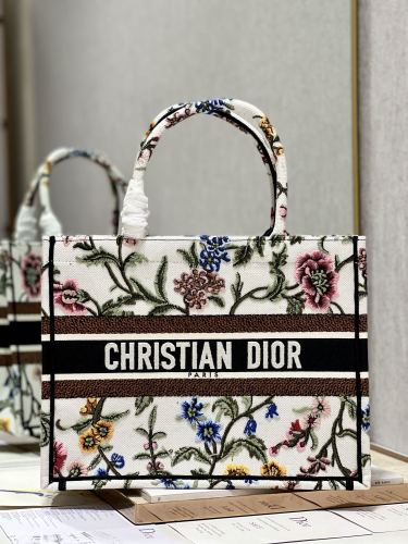 Handbag Dior 1286 size 36×28 cm