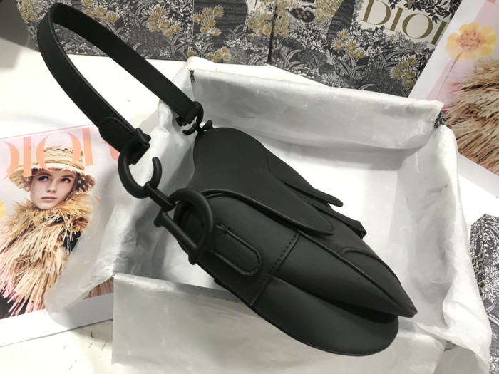Handbag Dior M0446 size 25.5 x 20 x 6.5 cm