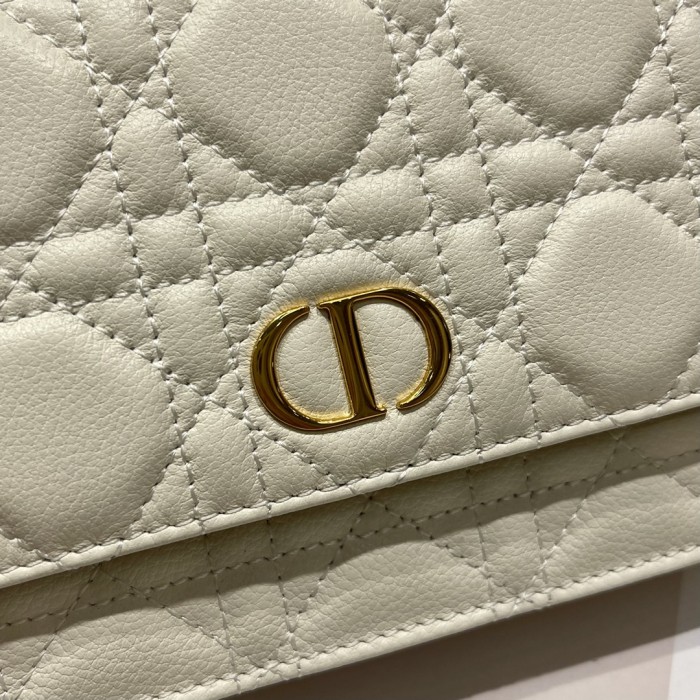 Handbag Dior 5091 size 20 x 11.5 x 3.5 cm