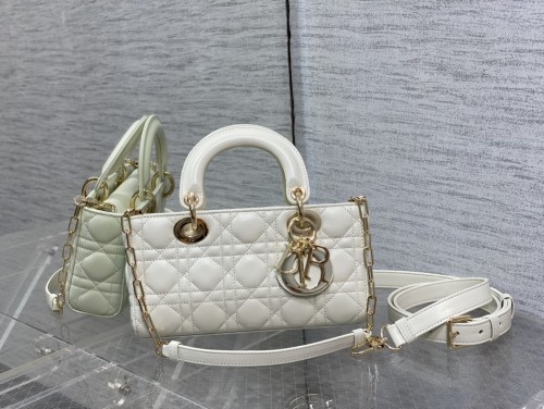 Handbag Dior size 22.5*6*11.5 cm