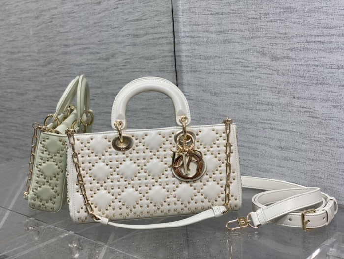 Handbag Dior size 26*6*14 cm