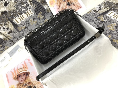 Handbag Dior M9242 size 25.5 x 15.5 x 8 cm