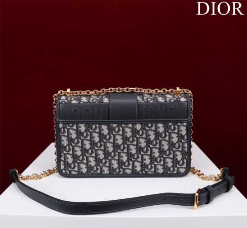 Handbag Dior size 25x15x8 cm