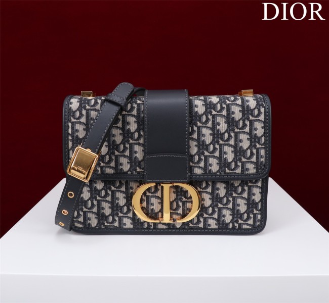 Handbag Dior size 24*17*8 cm