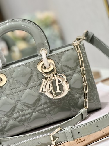 Handbag Dior 0540 size 26*6*14 cm