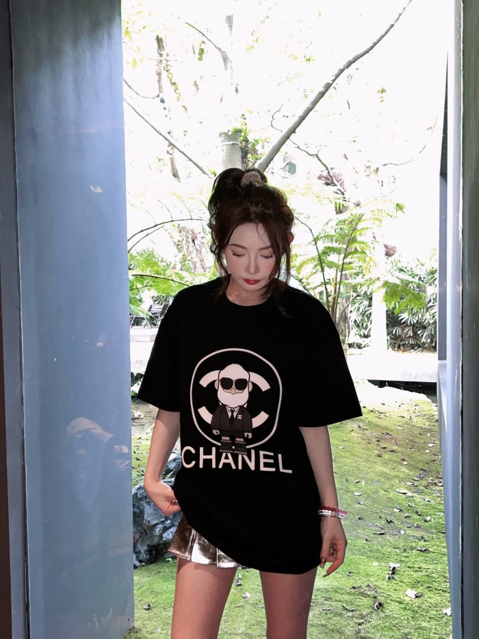 Clothes CHANEL 10