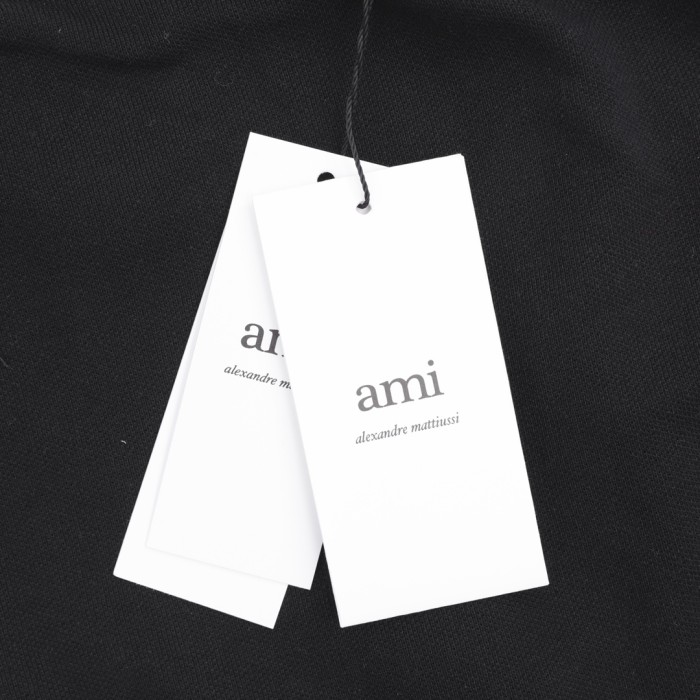 Clothes AMI 6