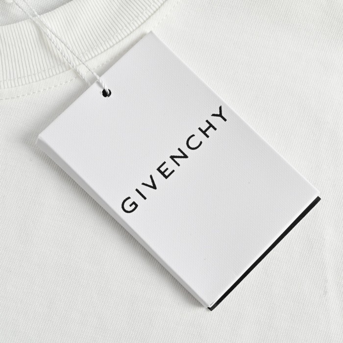 Clothes Givenchy 70