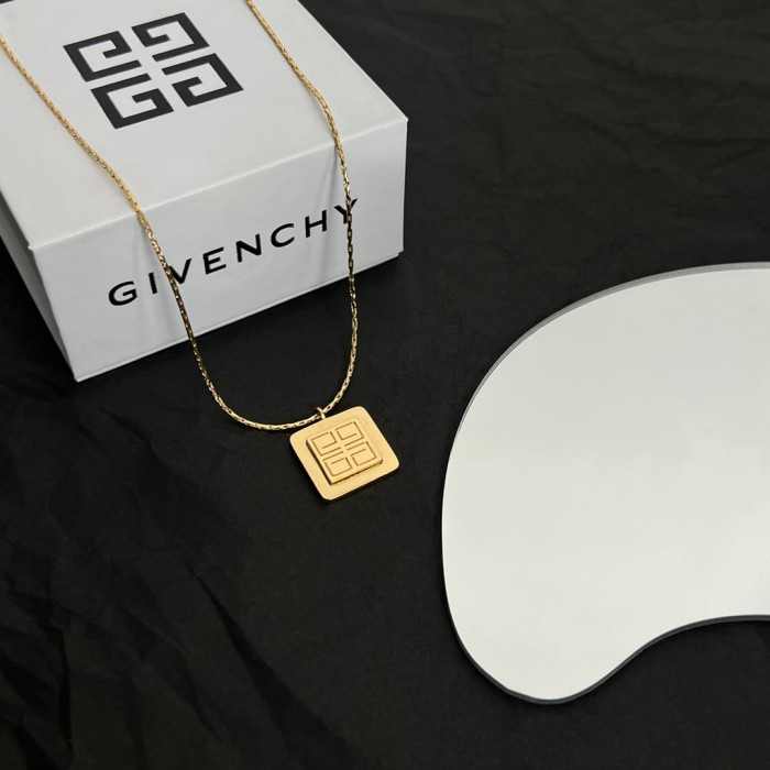 Jewelry givenchy 4