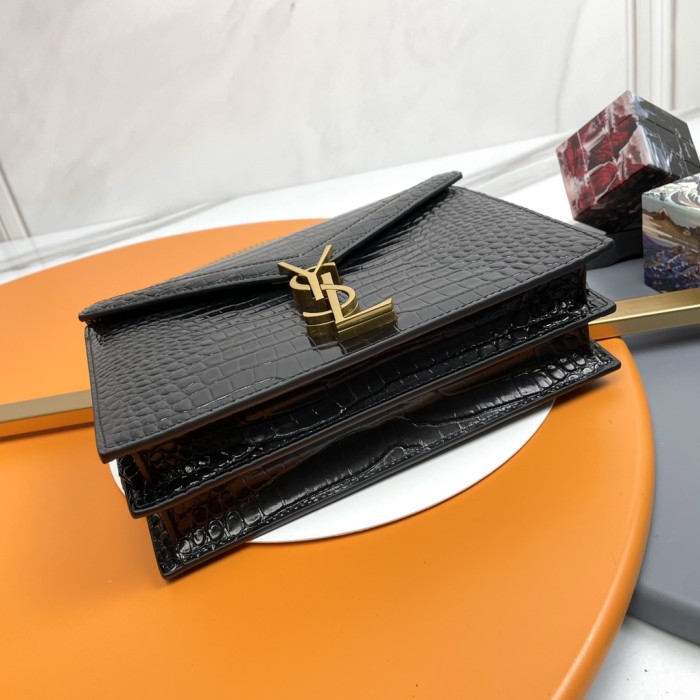 Handbags SAINT LAURENT 532750Zx size 22x16.5x5.5 cm
