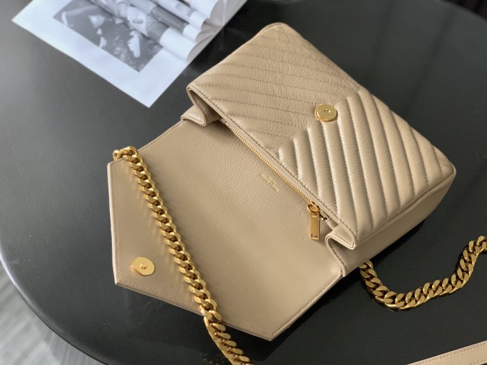 Handbags SAINT LAURENT 392737 size 24x17x6 cm