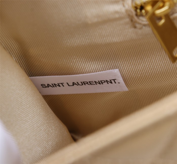 Handbags SAINT LAURENT 26808 size 24X17.5X6 cm