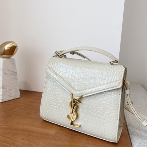 Handbags SAINT LAURENT 602716 size 20x16x7.5 cm