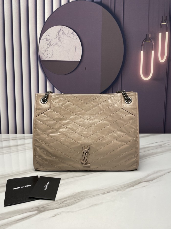 Handbags SAINT LAURENT 577999 size 33x27x11.5 cm