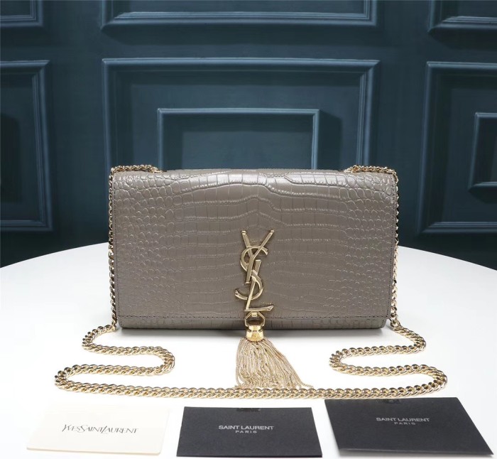 Handbags SAINT LAURENT 26700 size 24*5.5*14.5 cm