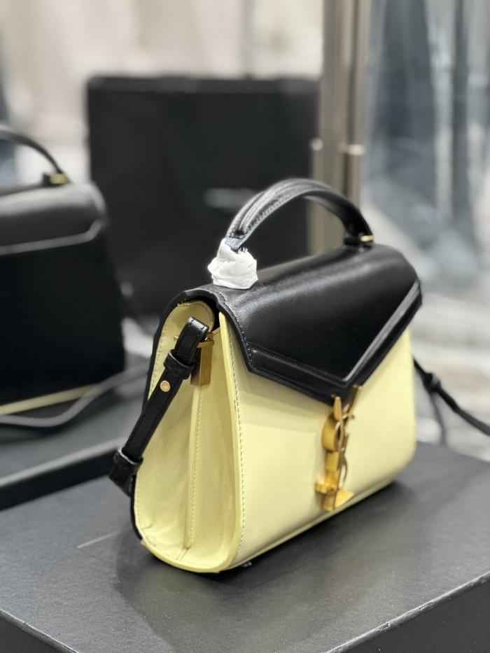 Handbags SAINT LAURENT 602716 size 20×16×7.5 cm