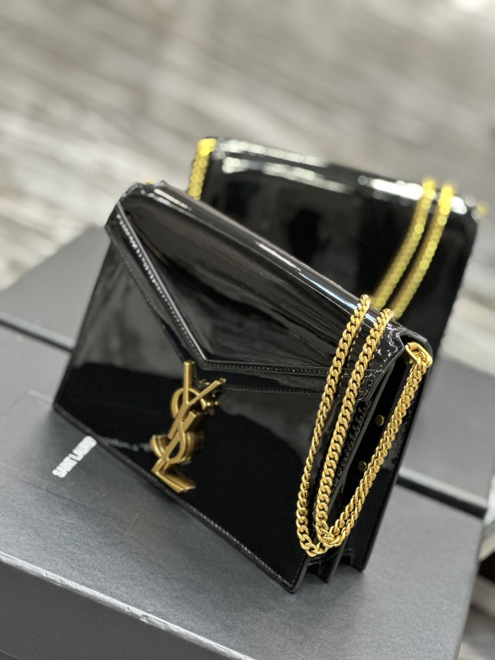 Handbags SAINT LAURENT 532750 size 22x16.5x5.5 cm