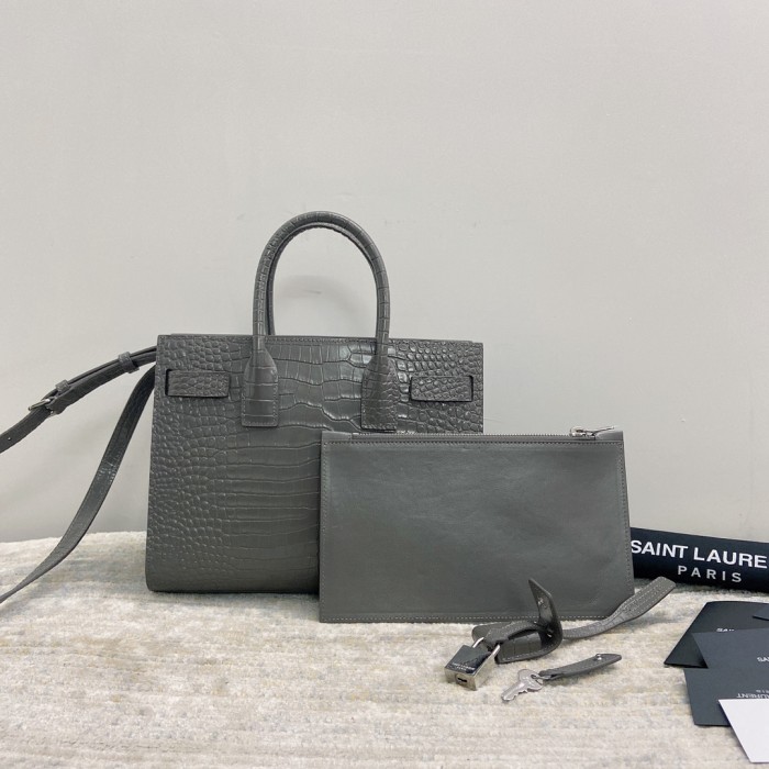 Handbags SAINT LAURENT 421863 size 26*20.5*12.5 cm