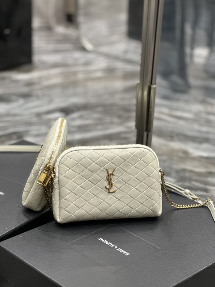 Handbags SAINT LAURENT 733667 size 19x3x3.5 cm