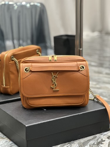 Handbags SAINT LAURENT 712520 size 26×19×7.5/13 cm