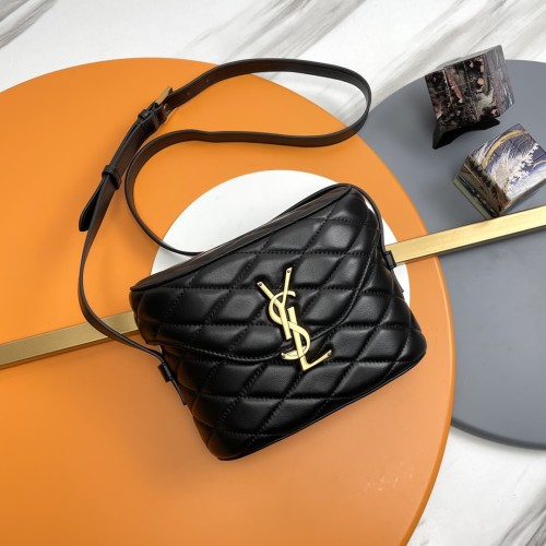 Handbags SAINT LAURENT 710080 size 19×15×8 cm